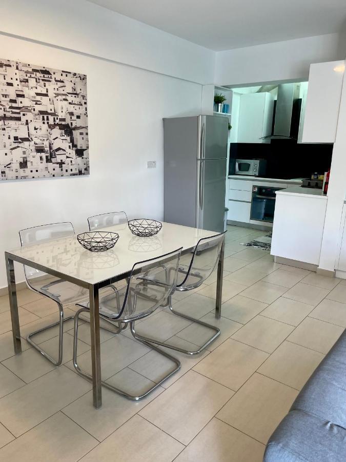 Amazing 2-Bedroom Apartment With Pool!! 레메소스 외부 사진