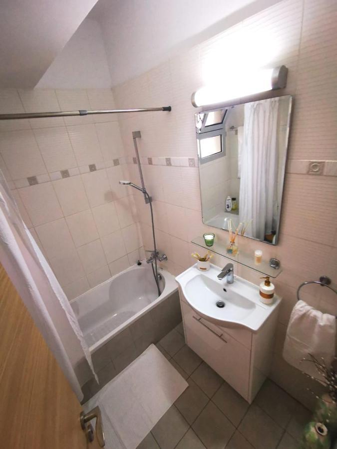Amazing 2-Bedroom Apartment With Pool!! 레메소스 외부 사진
